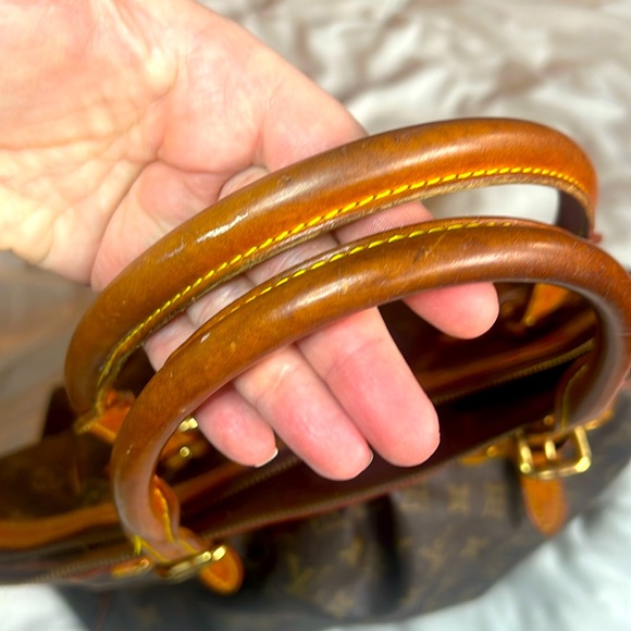 Louis Vuitton Vintage Monogram Satchel Authentic - Picture 8 of 17